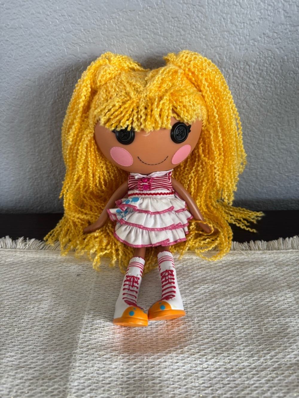Lalaloopsy 2013 Bitty Buttons Yarn Hair Spot Splatter Splash 13” Doll Artist
